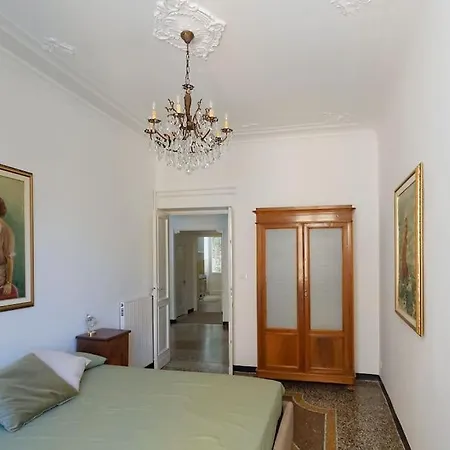 Bel Carlo - 2 Camere, Giardino, Vista Porto Appartement Genua